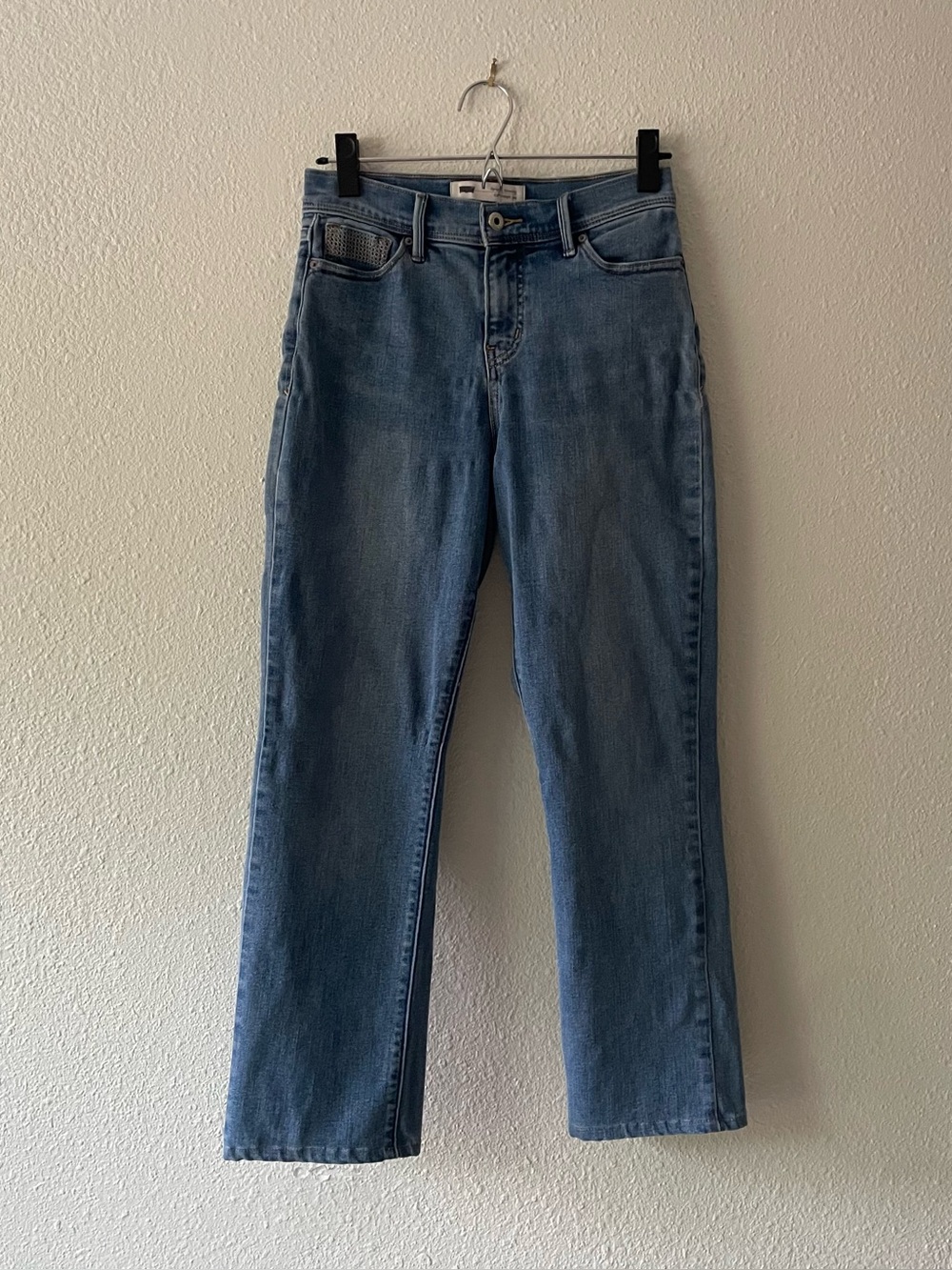 Levi’s 512 Perfectly Slimming Straight Leg Jeans Women’s 27 Hemmed 26”